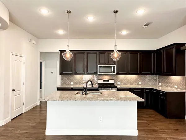 $2,600 | 1556 Kessler Drive, Forney, TX 75126