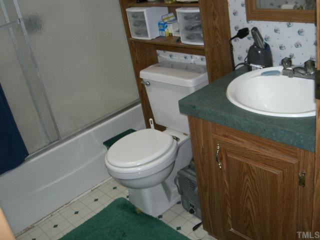 7395 C Elevation Road Benson, NC 27504 - Photo 11 of 12 Bathroom