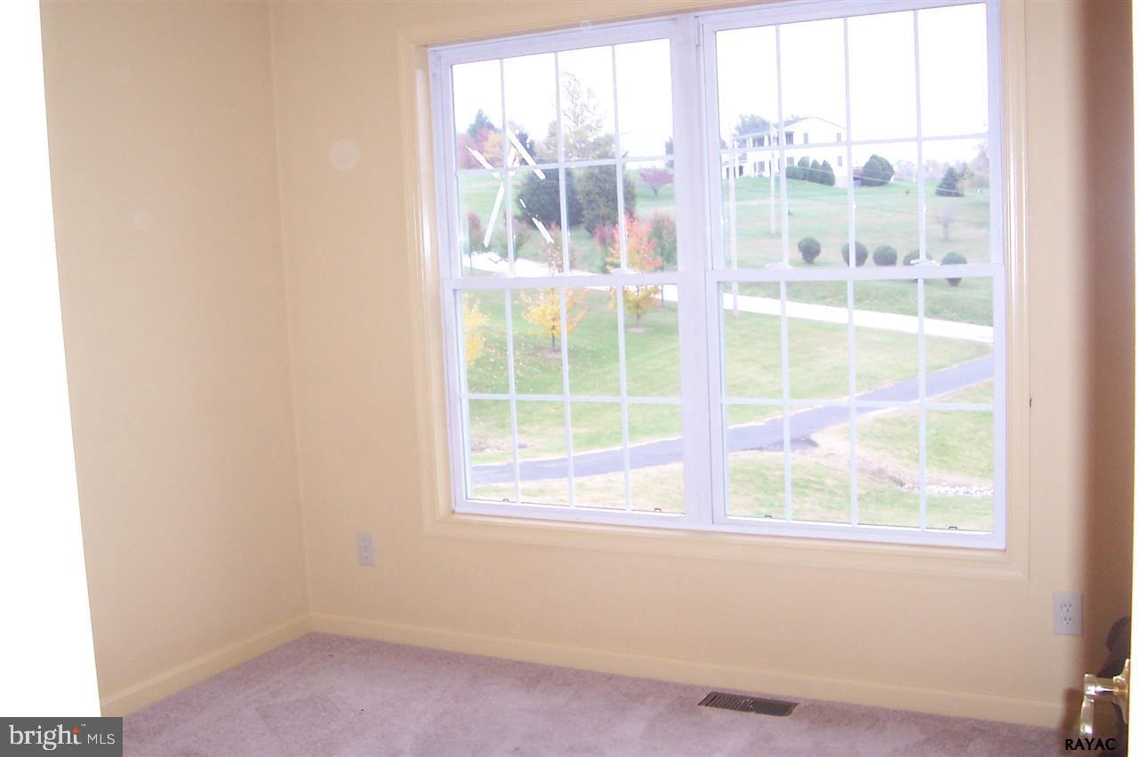 2240 Garrett Road Hanover, PA 17331 - Photo 13 of 25