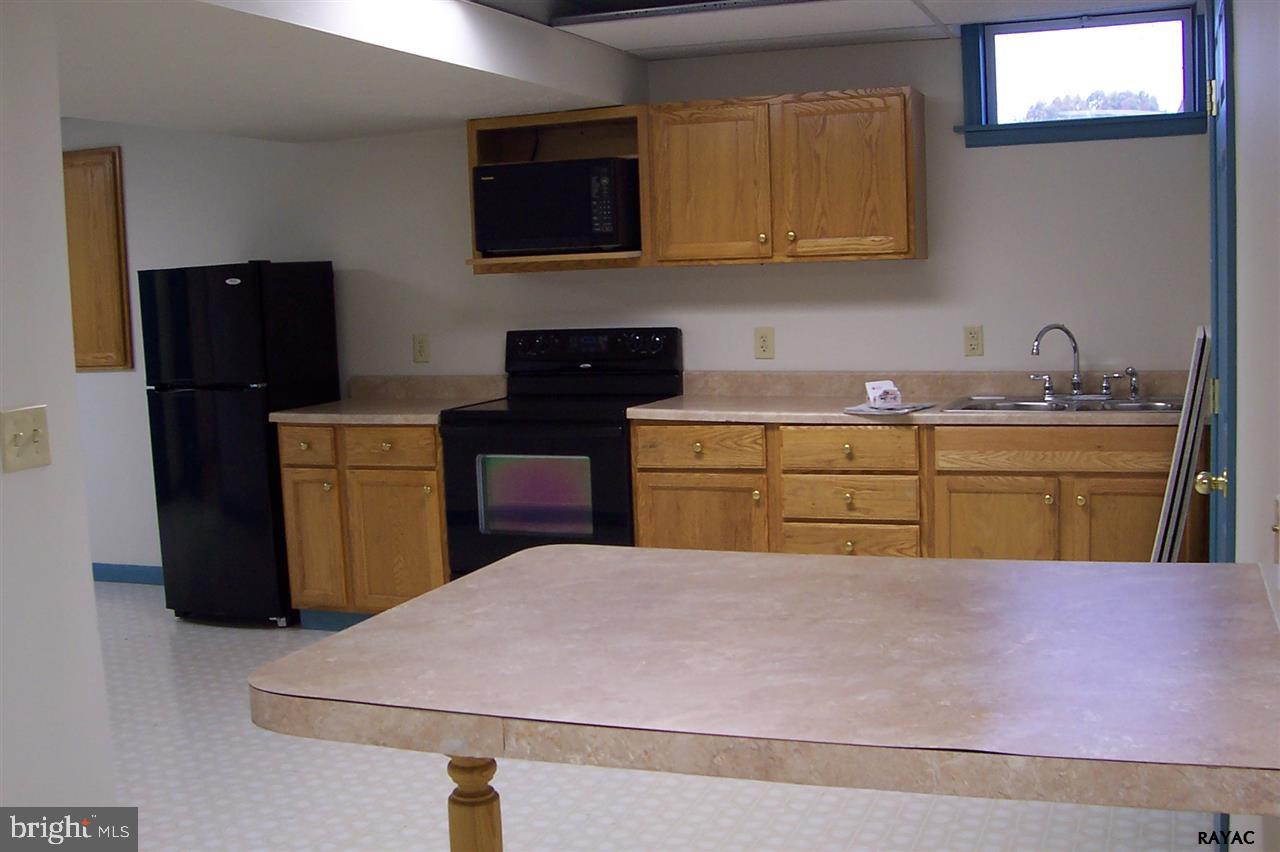2240 Garrett Road Hanover, PA 17331 - Photo 15 of 25