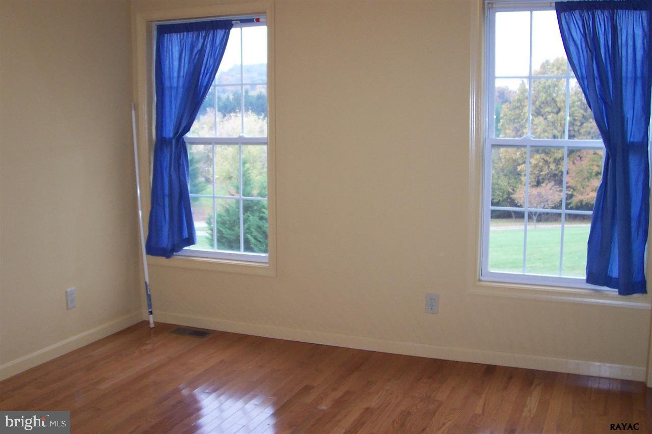 2240 Garrett Road Hanover, PA 17331 - Photo 8 of 25