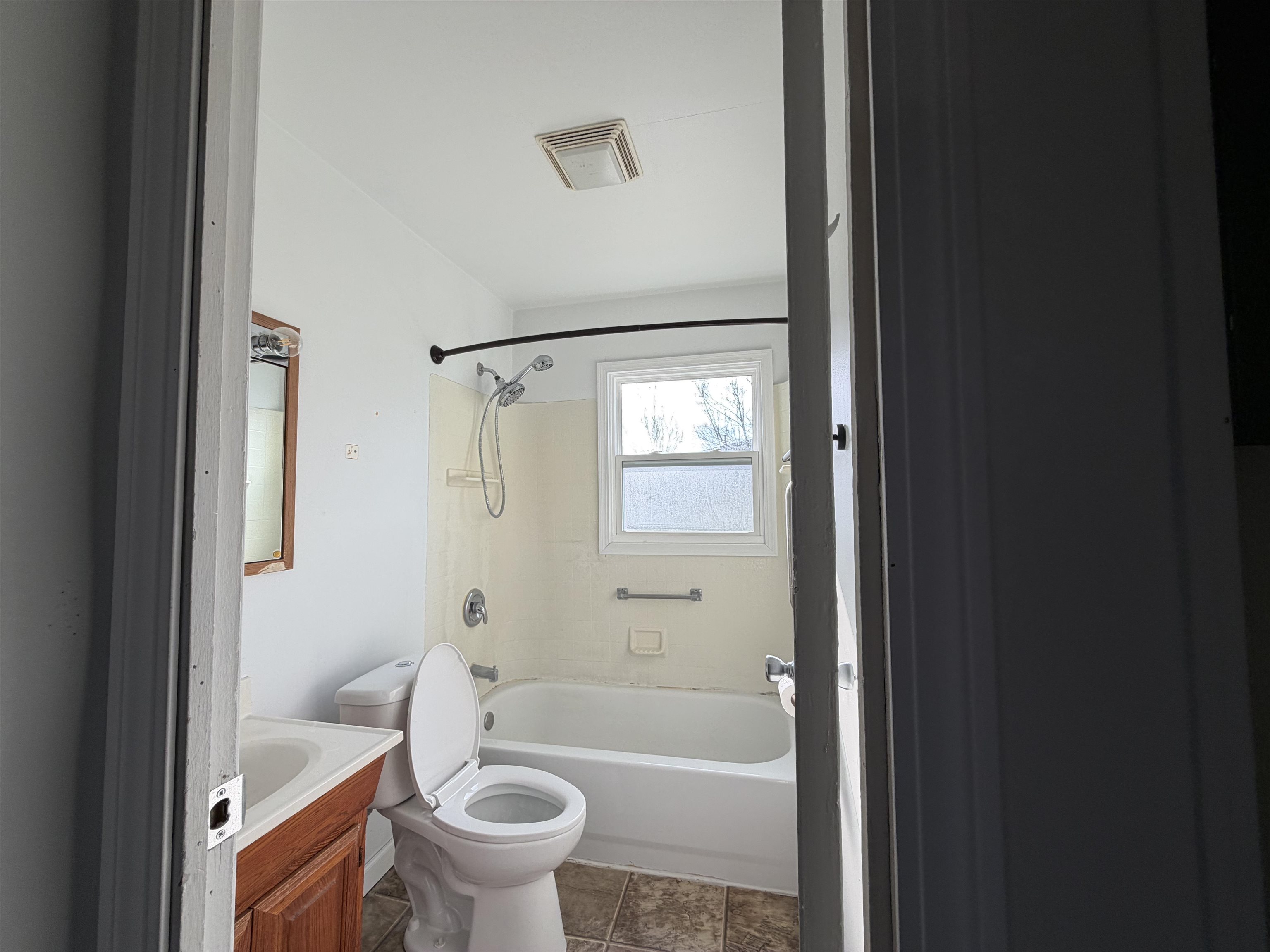 1860 Sun Valley Drive Beloit, WI 53511 - Photo 14 of 17