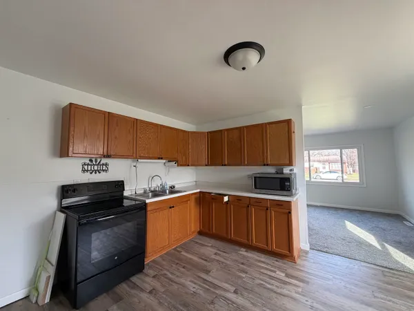 $199,900 | 1860 Sun Valley Drive, Beloit, WI 53511