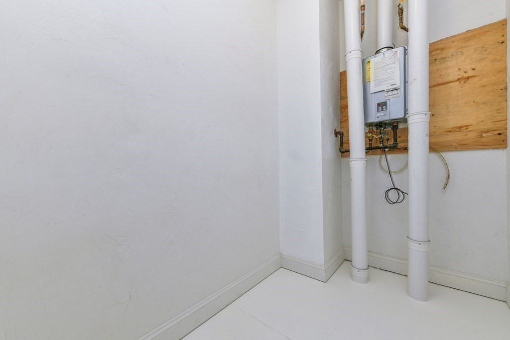 350 West 2nd Street, Unit 9 Boston, MA 02127 - Photo 32 of 42