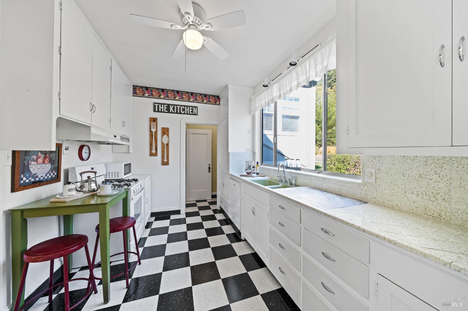 6 Hanns Avenue Vallejo, CA 94590 - Photo 31 of 67