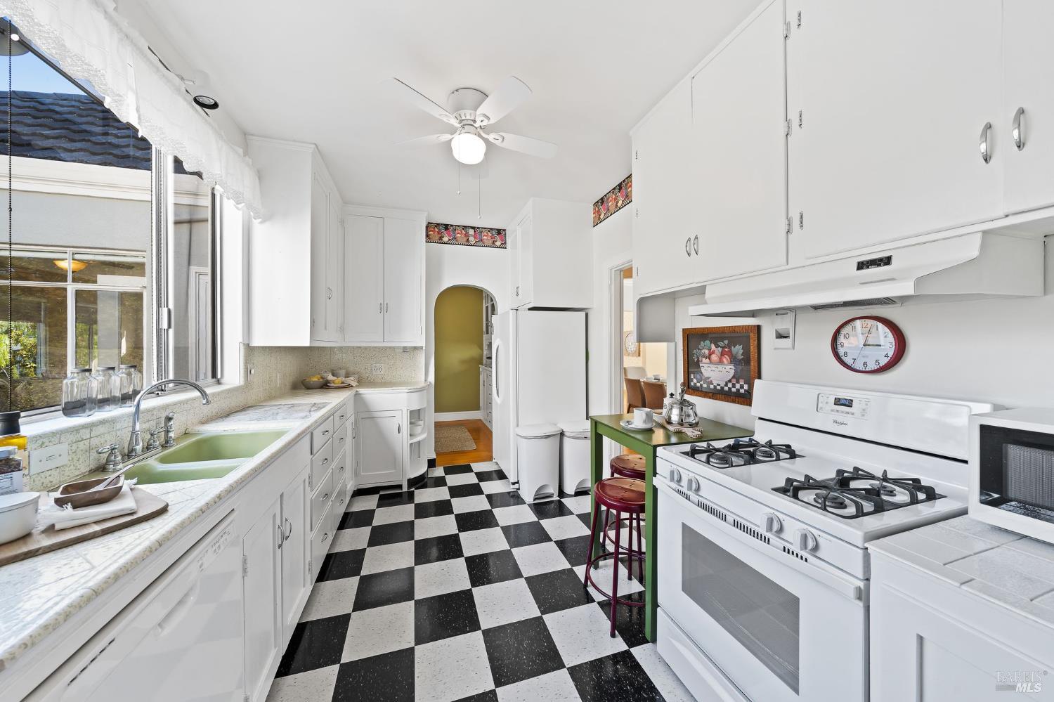 6 Hanns Avenue Vallejo, CA 94590 - Photo 32 of 67