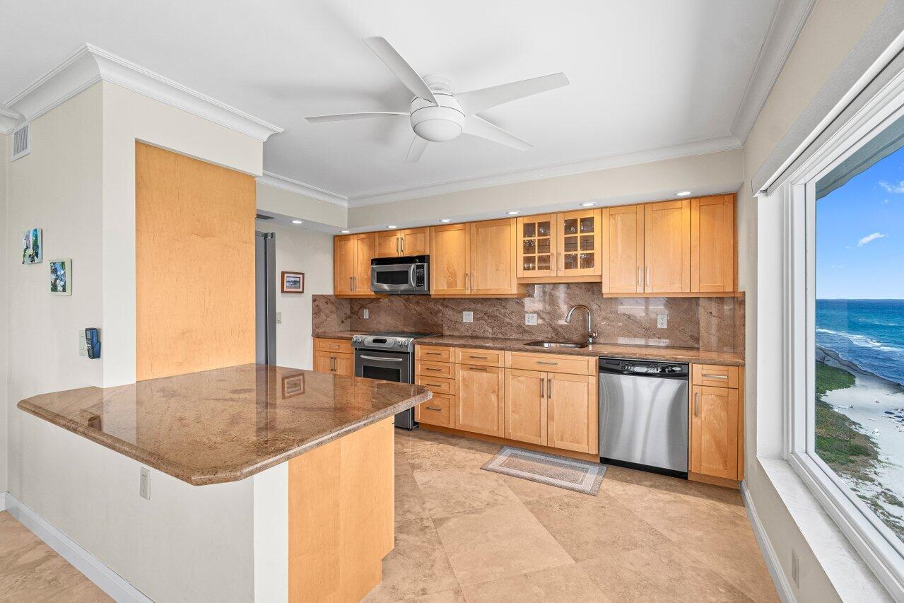 600 South Ocean Boulevard, Unit 1601 Boca Raton, FL 33432 - Photo 8 of 46 003-600SouthOceanBoulevard-1601-BocaRato