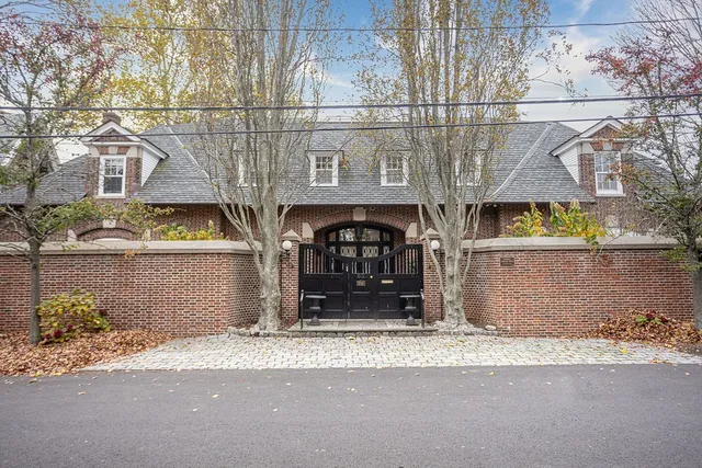 $4,750,000 | 63 Coggeshall Avenue, Newport, RI 02840
