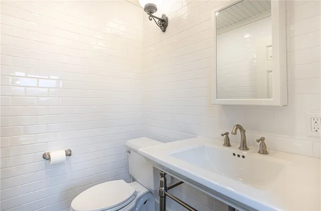 $4,750,000 | 63 Coggeshall Avenue, Newport, RI 02840