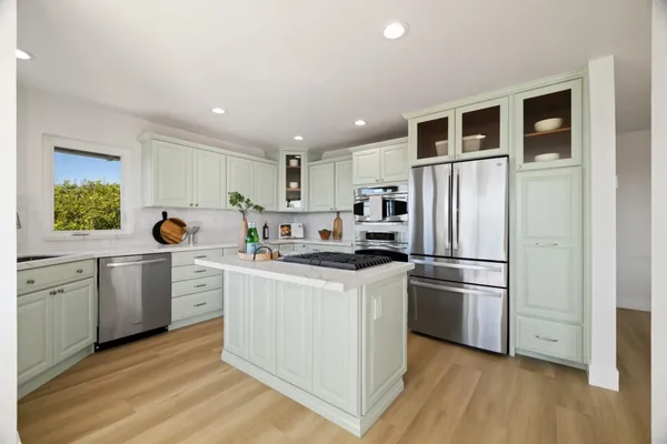 $3,499,999 | 211 Washington Boulevard, Half Moon Bay, CA 94019