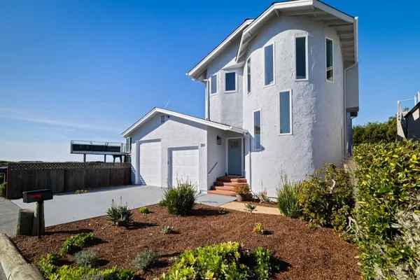 $3,499,999 | 211 Washington Boulevard, Half Moon Bay, CA 94019