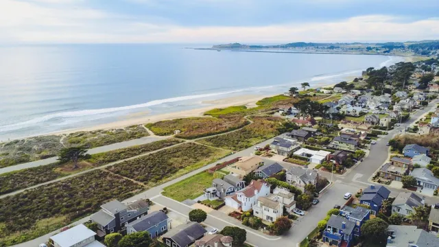$3,999,999 | 211 Washington Boulevard, Half Moon Bay, CA 94019