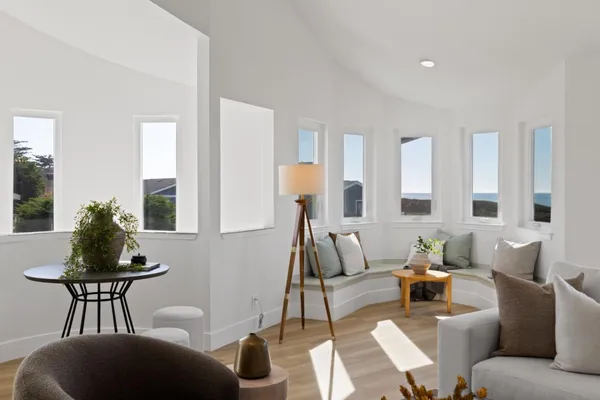$3,499,999 | 211 Washington Boulevard, Half Moon Bay, CA 94019