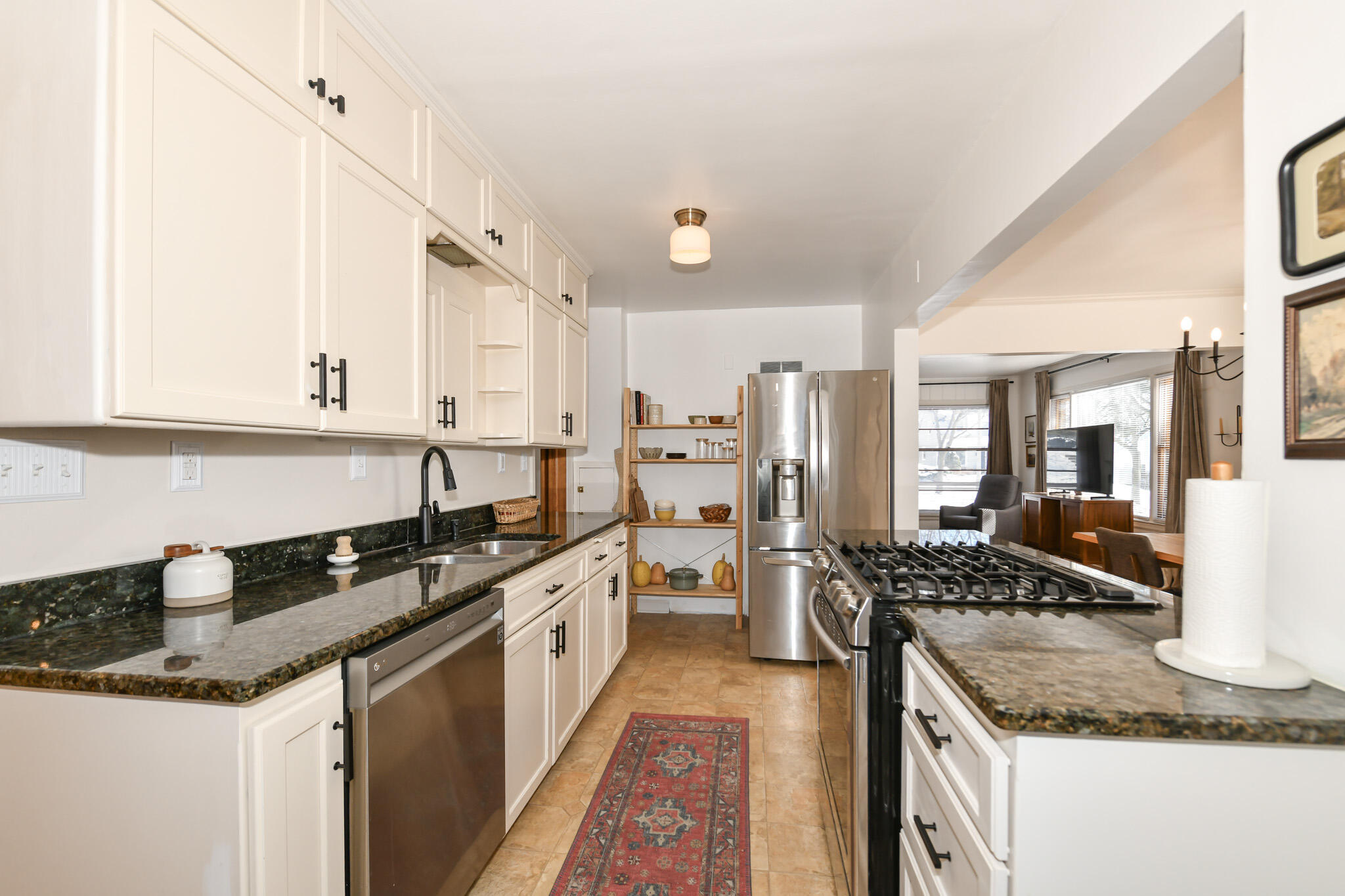 2919 North 89th Street Milwaukee, WI 53222 - Photo 15 of 37 HEN_ (17)