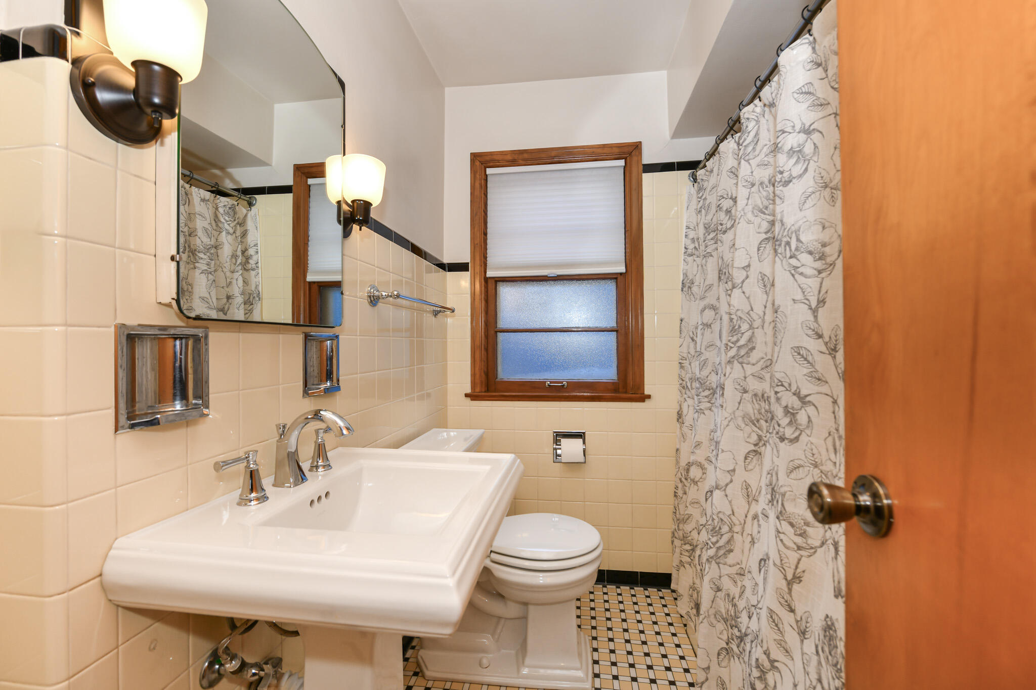 2919 North 89th Street Milwaukee, WI 53222 - Photo 16 of 37 HEN_ (18)