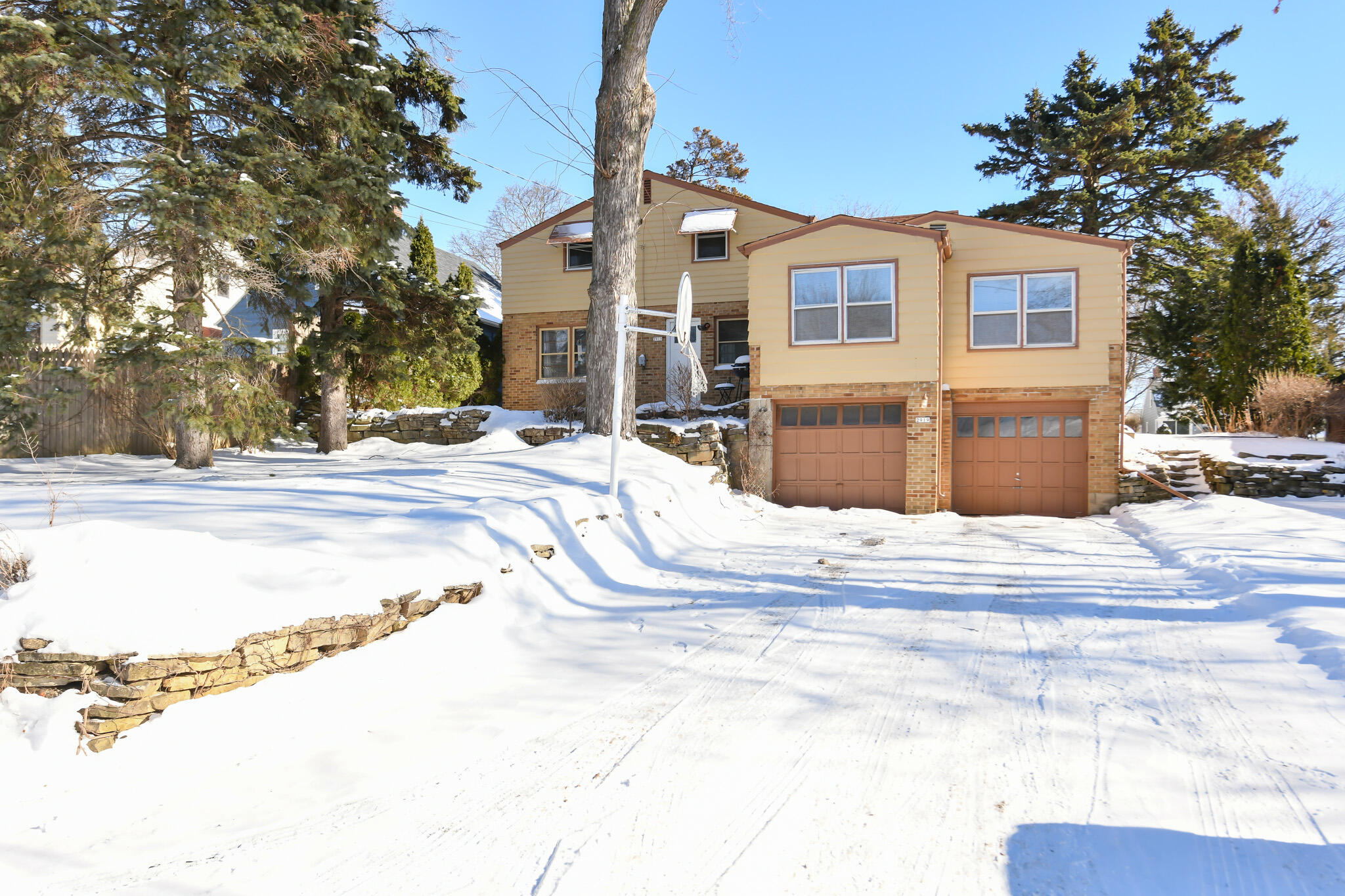 2919 North 89th Street Milwaukee, WI 53222 - Photo 34 of 37 HEN_ (36)