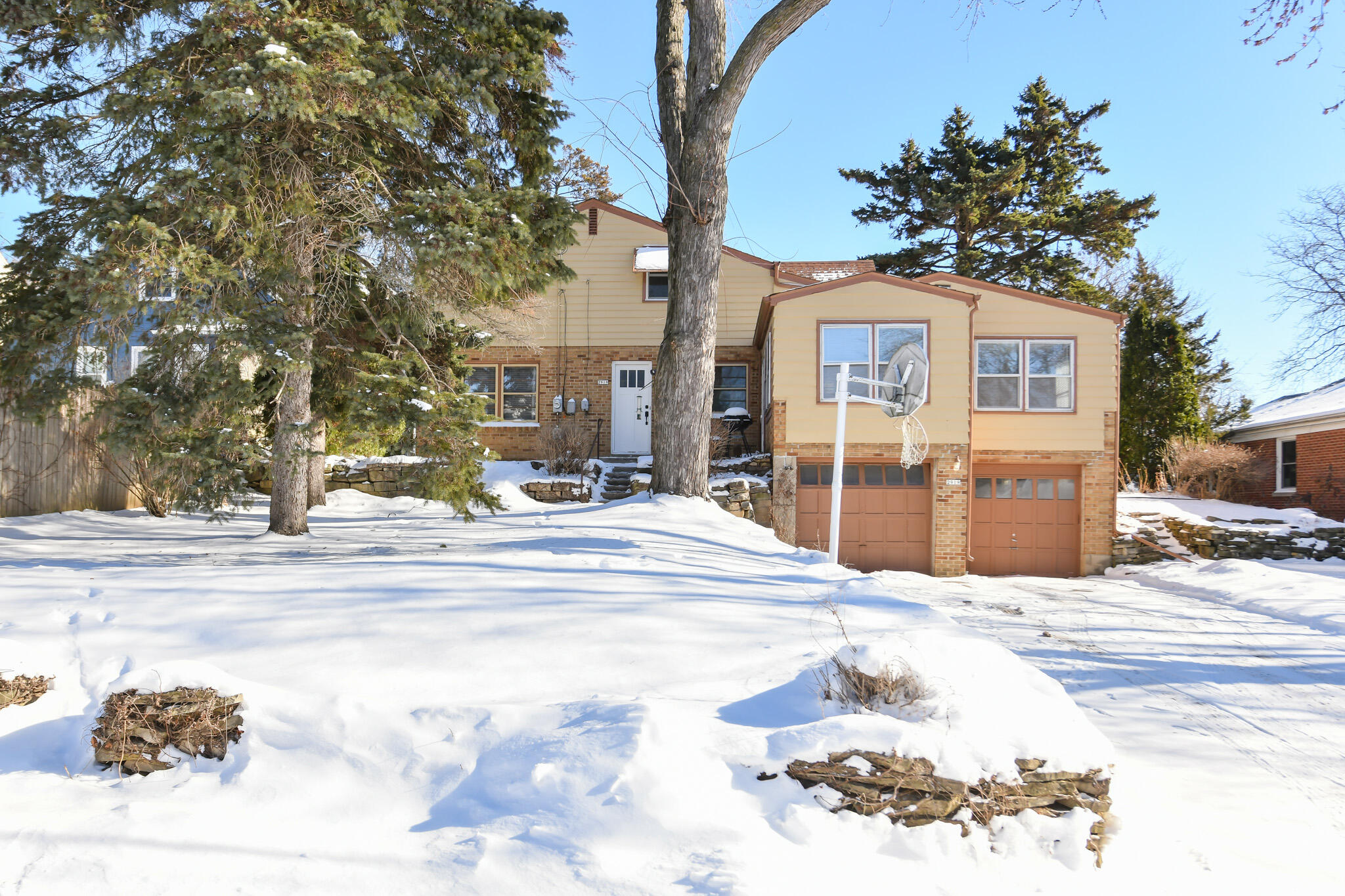 2919 North 89th Street Milwaukee, WI 53222 - Photo 35 of 37 HEN_ (37)