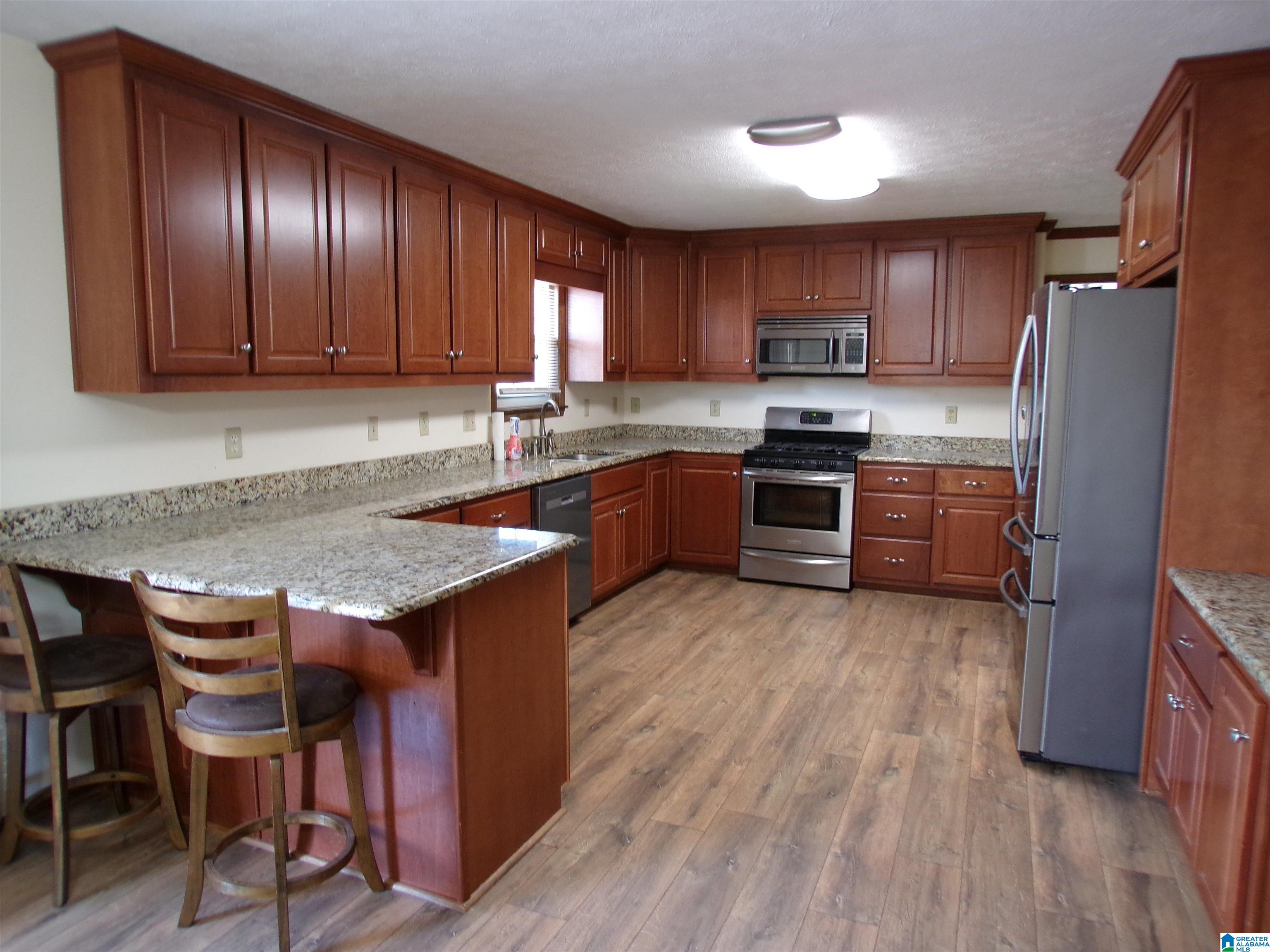 1707 Roundhill Road Weaver, AL 36277 - Photo 10 of 78