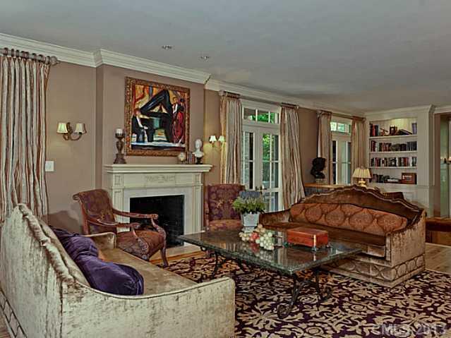806 Ardsley Road Charlotte, NC 28207 - Photo 5 of 13 Gallery Image 5