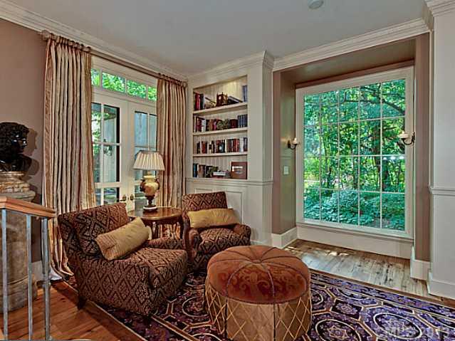 806 Ardsley Road Charlotte, NC 28207 - Photo 6 of 13 Gallery Image 6