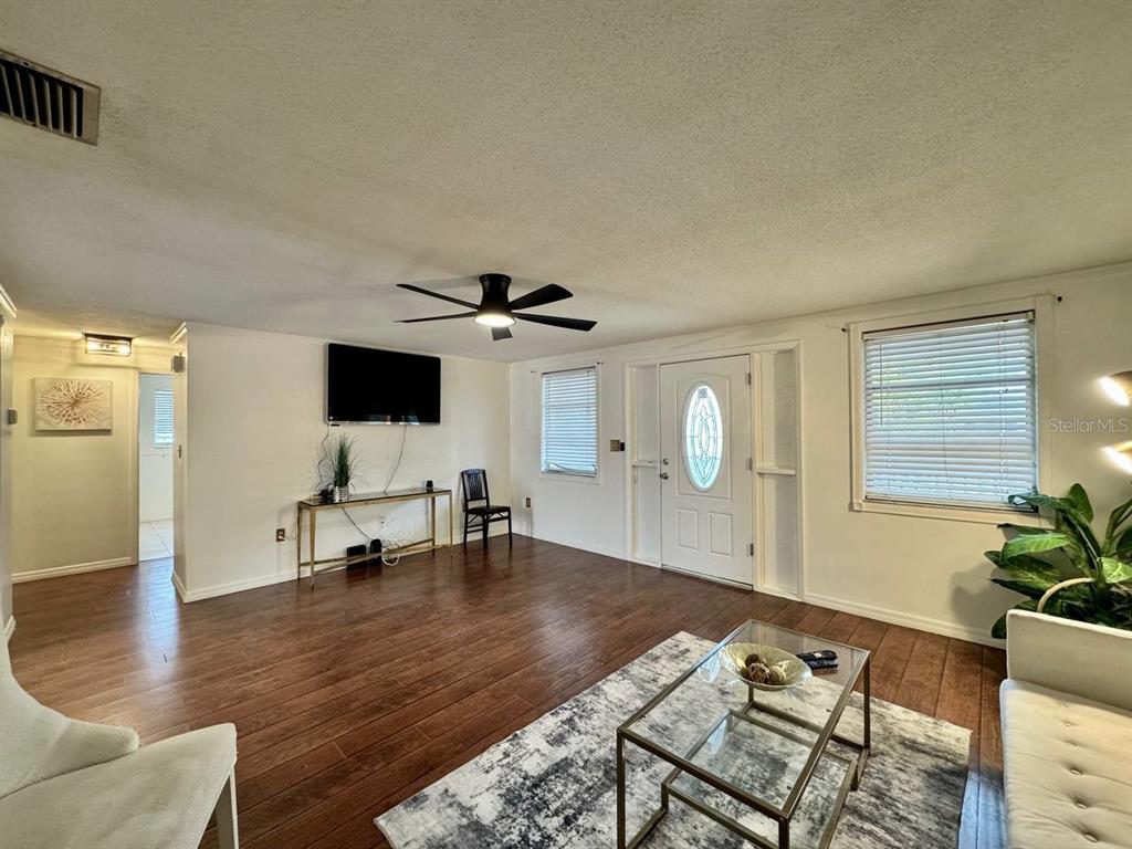 7514 Spirea Drive Port Richey, FL 34668 - Photo 5 of 32