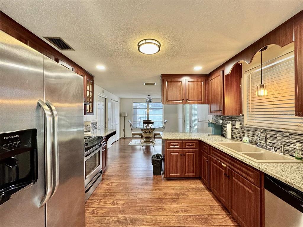 7514 Spirea Drive Port Richey, FL 34668 - Photo 10 of 32