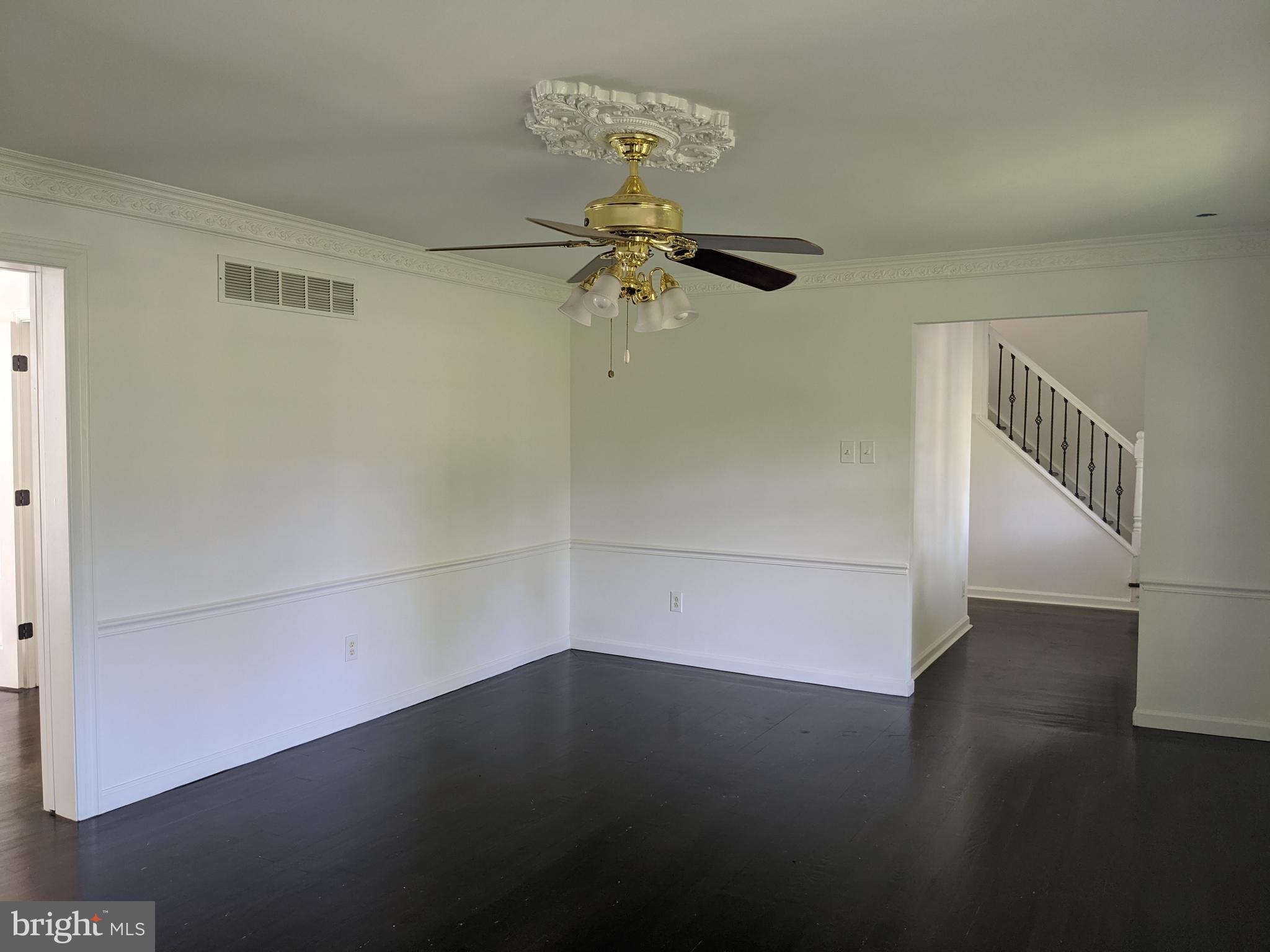 1189 Charter Road Warminster, PA 18974 - Photo 24 of 74 Sitting room at front of house