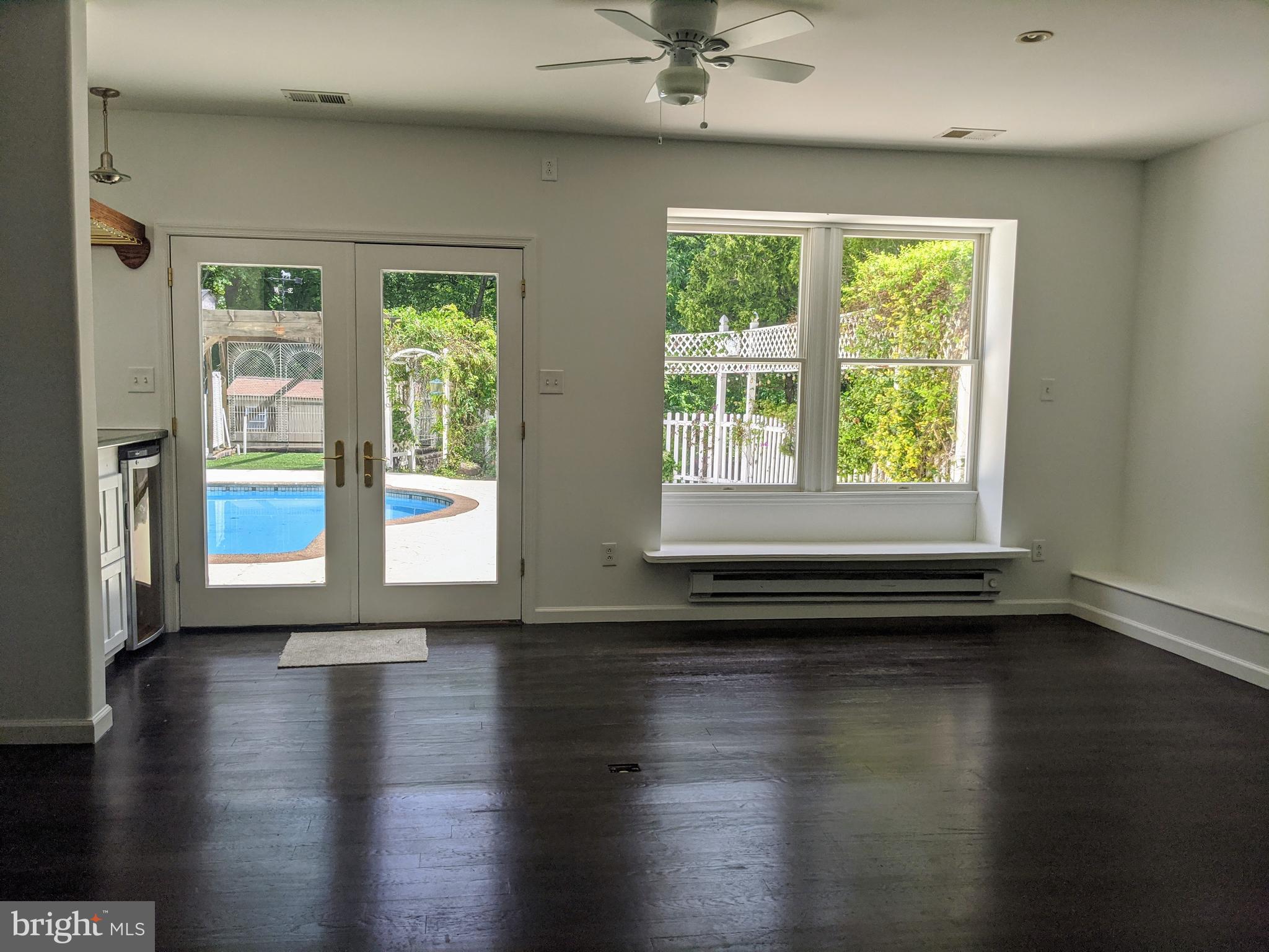 1189 Charter Road Warminster, PA 18974 - Photo 28 of 74 Living room