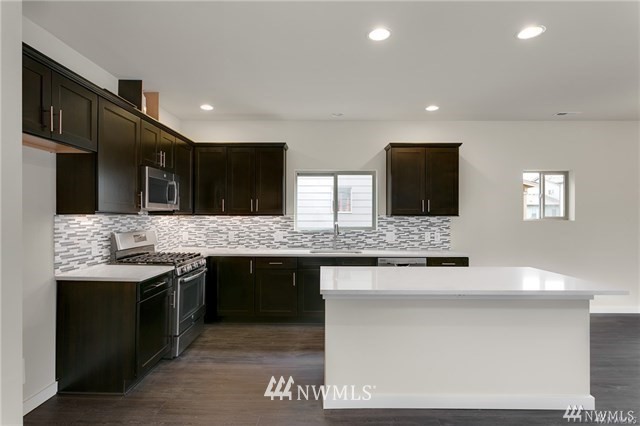 348 Partlon Street, Unit 93 Buckley, WA 98321 - Photo 7 of 21 Gallery Image 7