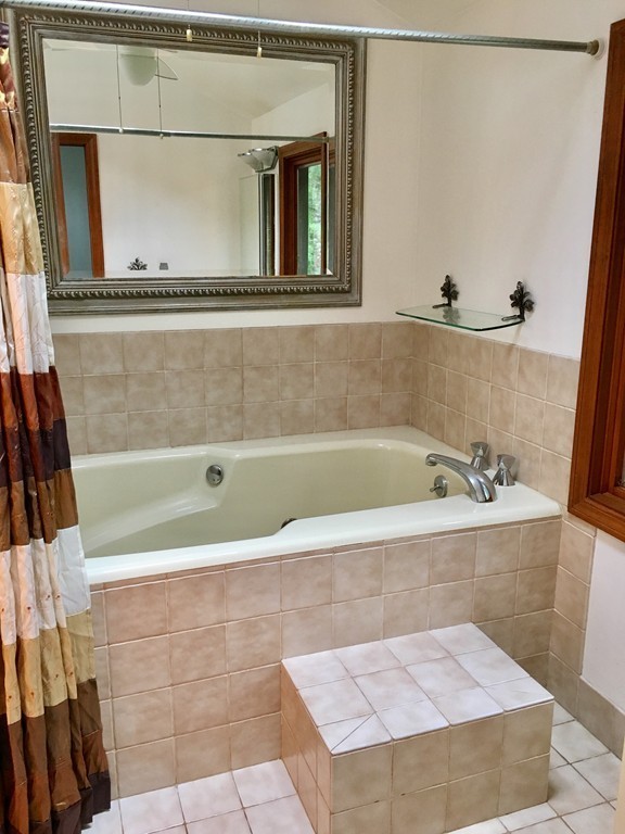 210 Hampton Road Sharon, MA 02067 - Photo 13 of 18 Gallery Image 13