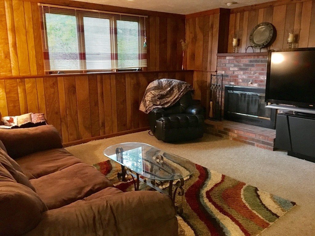 210 Hampton Road Sharon, MA 02067 - Photo 15 of 18 Gallery Image 15