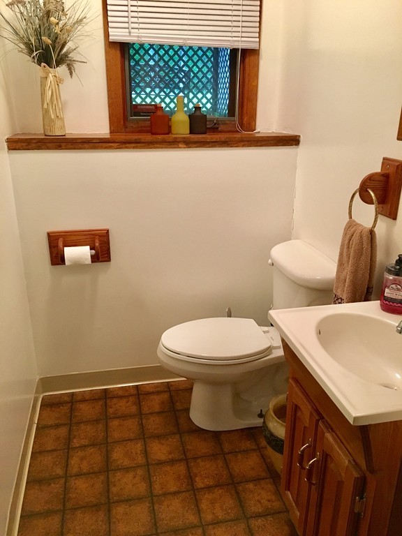 210 Hampton Road Sharon, MA 02067 - Photo 17 of 18 Gallery Image 17