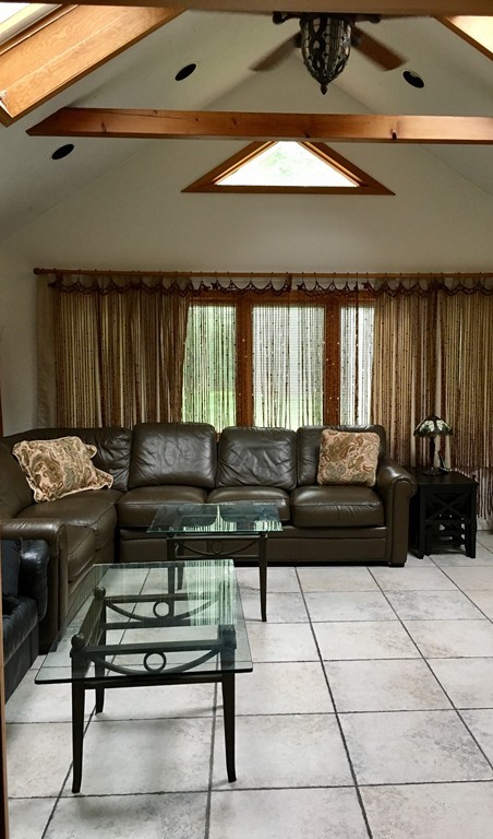 210 Hampton Road Sharon, MA 02067 - Photo 5 of 18 Gallery Image 5