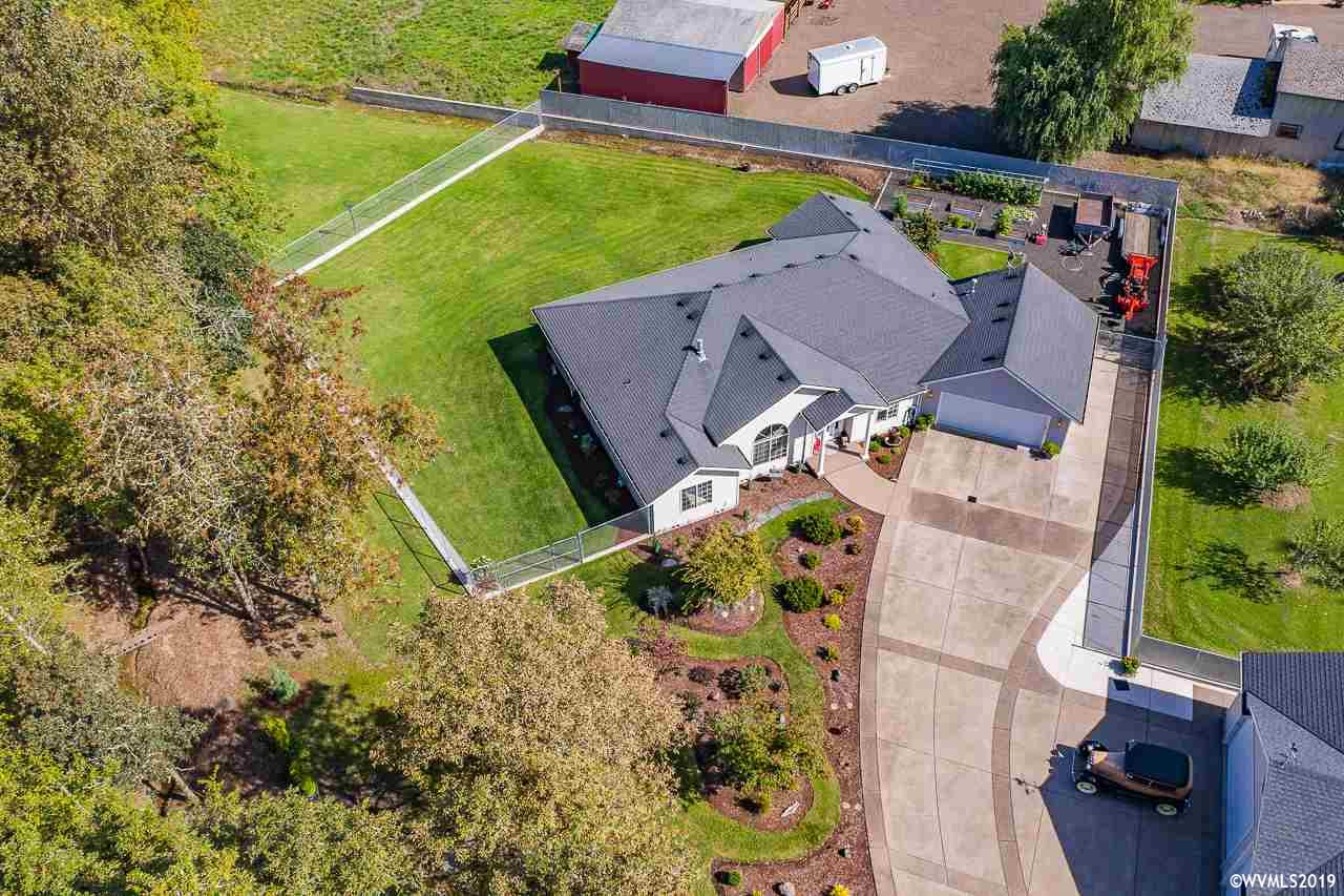 2595 Northwest Gibson Hill Road Albany, OR 97321 - Photo 2 of 41