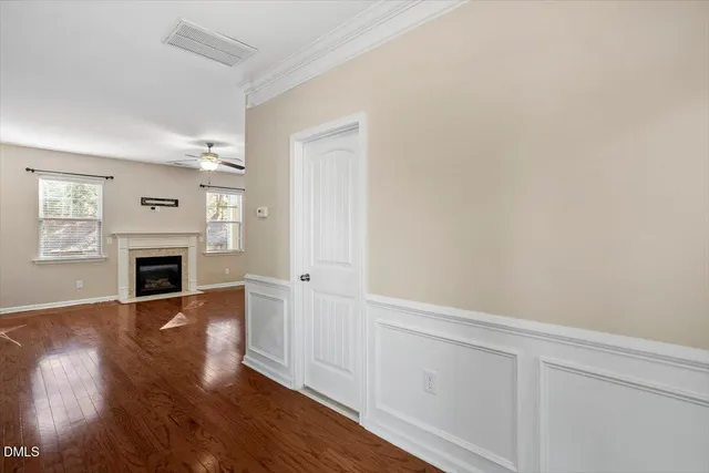 a front view of a house with garage