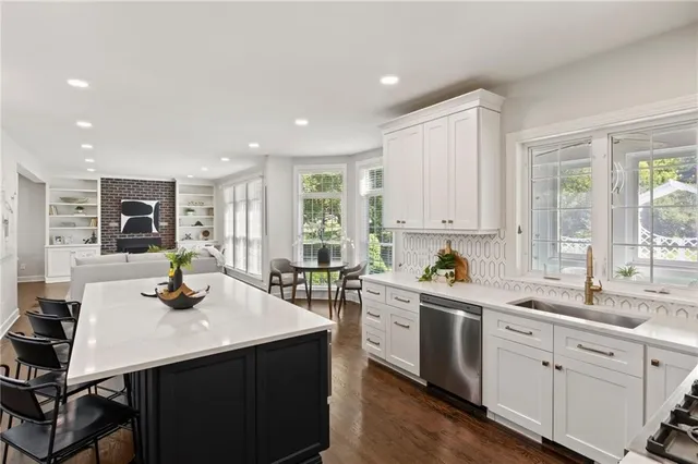 $729,900 | 2 Esker Rise, Victor, NY 14564