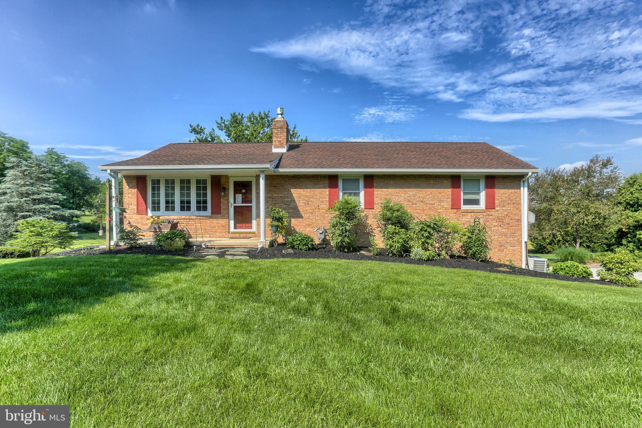 2092 Noss Road York, PA 17408 - Photo 5 of 50