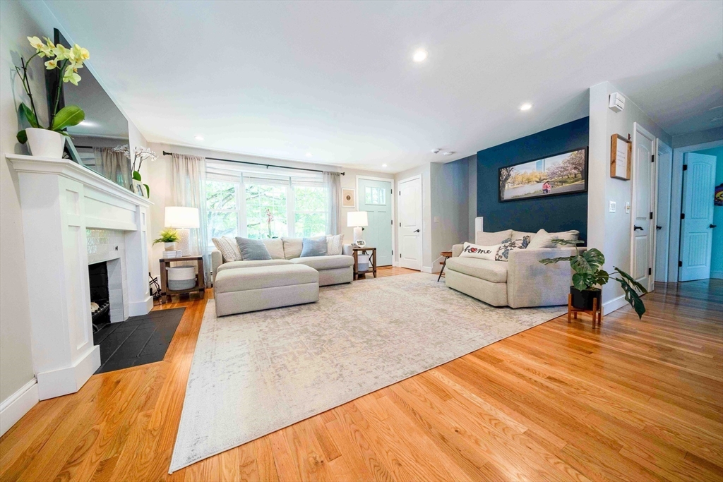 36 Redfield Road Wakefield, MA 01880 - Photo 11 of 41 Gallery Image 11