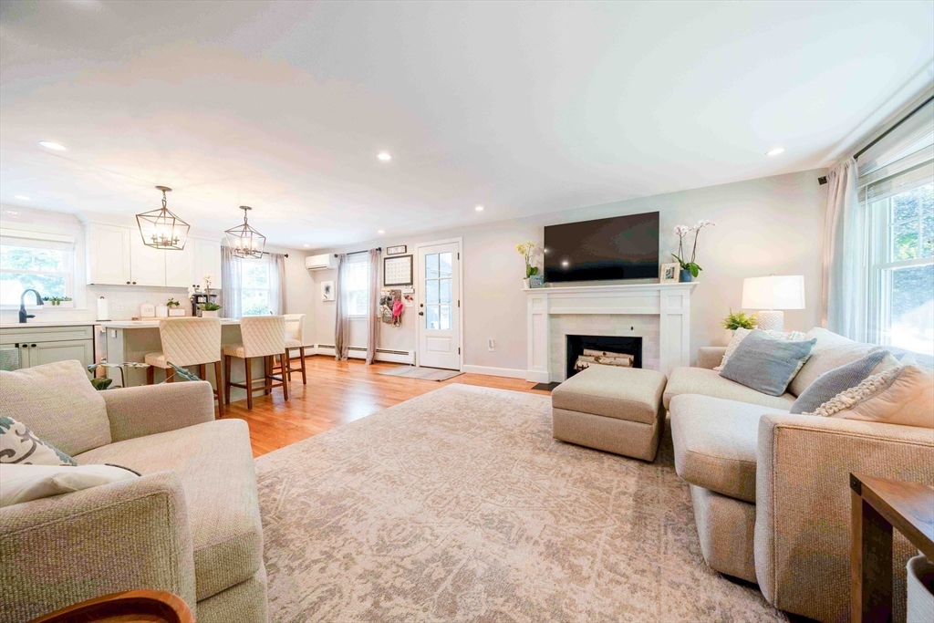 36 Redfield Road Wakefield, MA 01880 - Photo 12 of 41 Gallery Image 12