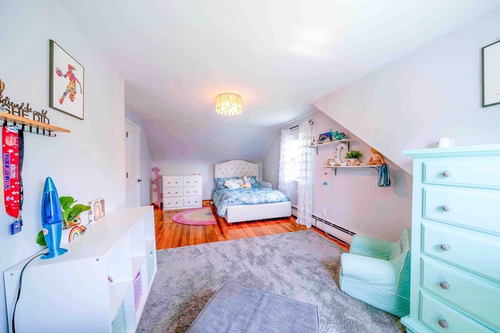 36 Redfield Road Wakefield, MA 01880 - Photo 20 of 41 Gallery Image 20