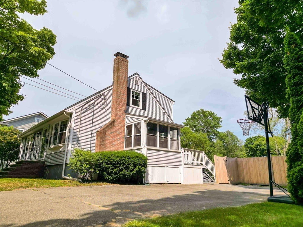 36 Redfield Road Wakefield, MA 01880 - Photo 34 of 41 Gallery Image 34