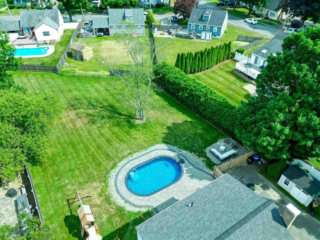 36 Redfield Road Wakefield, MA 01880 - Photo 37 of 41 Gallery Image 37