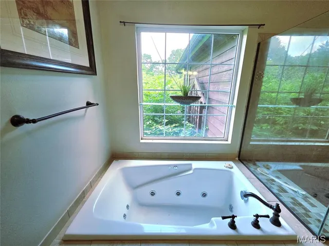 $1,100,000 | 11550 Huggins Road, Huggins, MO 65484