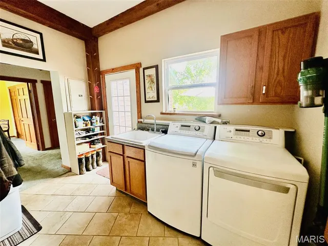 $1,100,000 | 11550 Huggins Road, Huggins, MO 65484