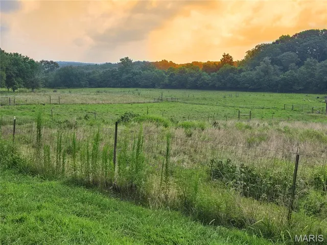 $1,100,000 | 11550 Huggins Road, Huggins, MO 65484