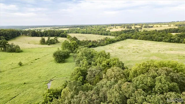 $1,100,000 | 11550 Huggins Road, Huggins, MO 65484