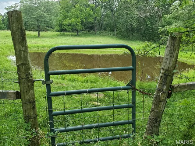 $1,100,000 | 11550 Huggins Road, Huggins, MO 65484