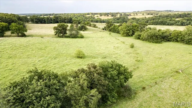 $1,100,000 | 11550 Huggins Road, Huggins, MO 65484