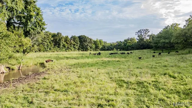 $1,100,000 | 11550 Huggins Road, Huggins, MO 65484