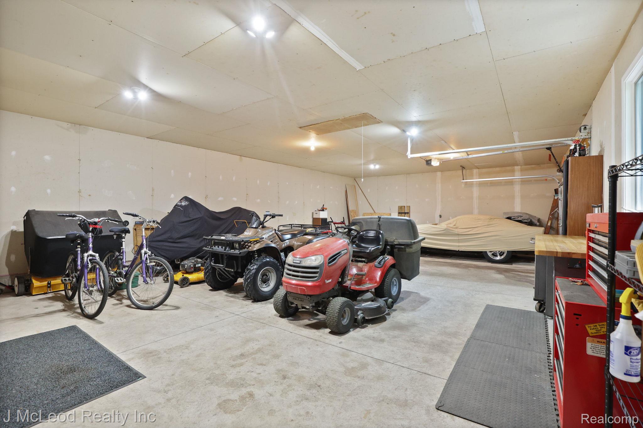 4353 Emerald Road Bridgeport, MI 48722 - Photo 34 of 63 34-web-or-mls-4353 Emerald Rd Bridgeport-34.jpg